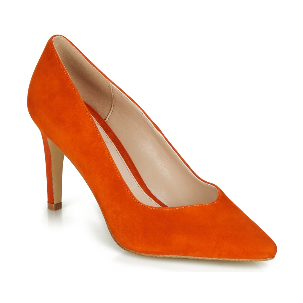 Andre Escarpins
 Beth Femme