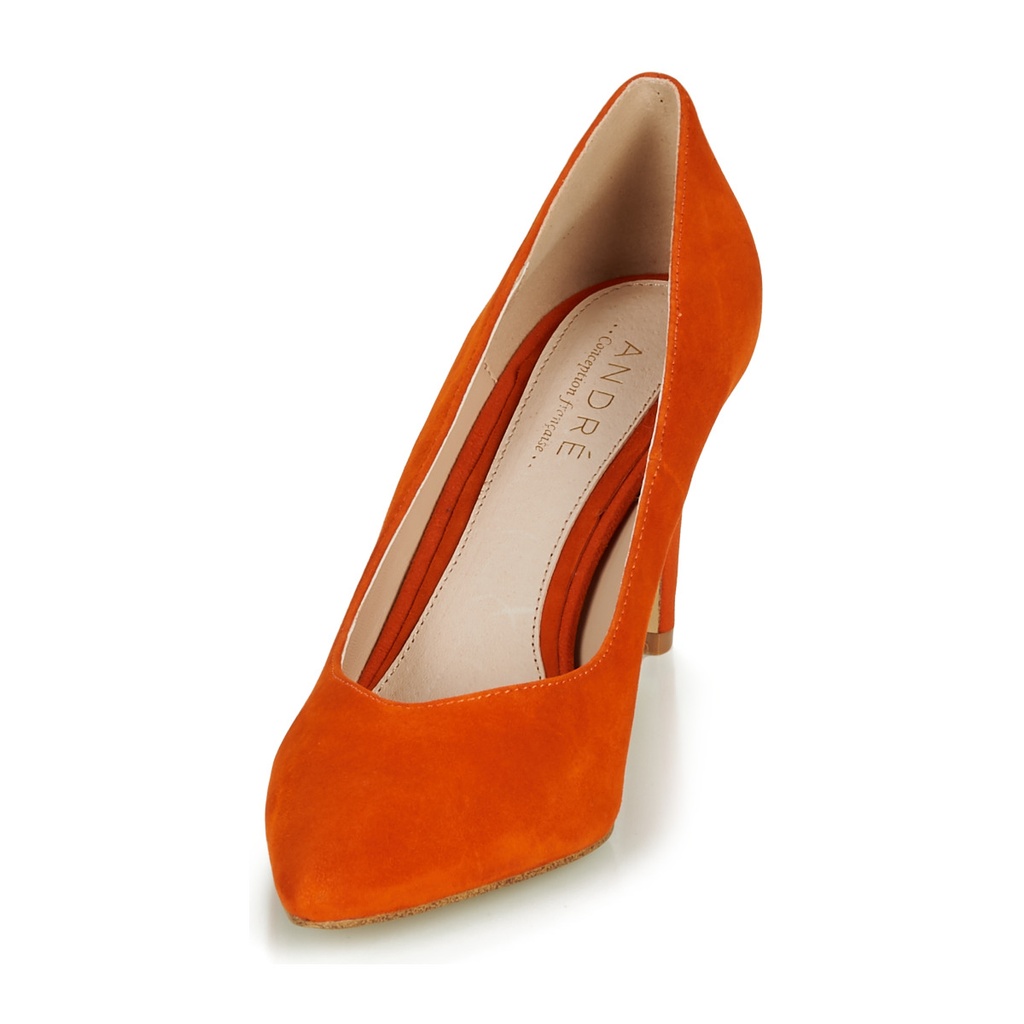Andre Escarpins
 Beth Femme