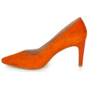 Andre Escarpins
 Beth Femme