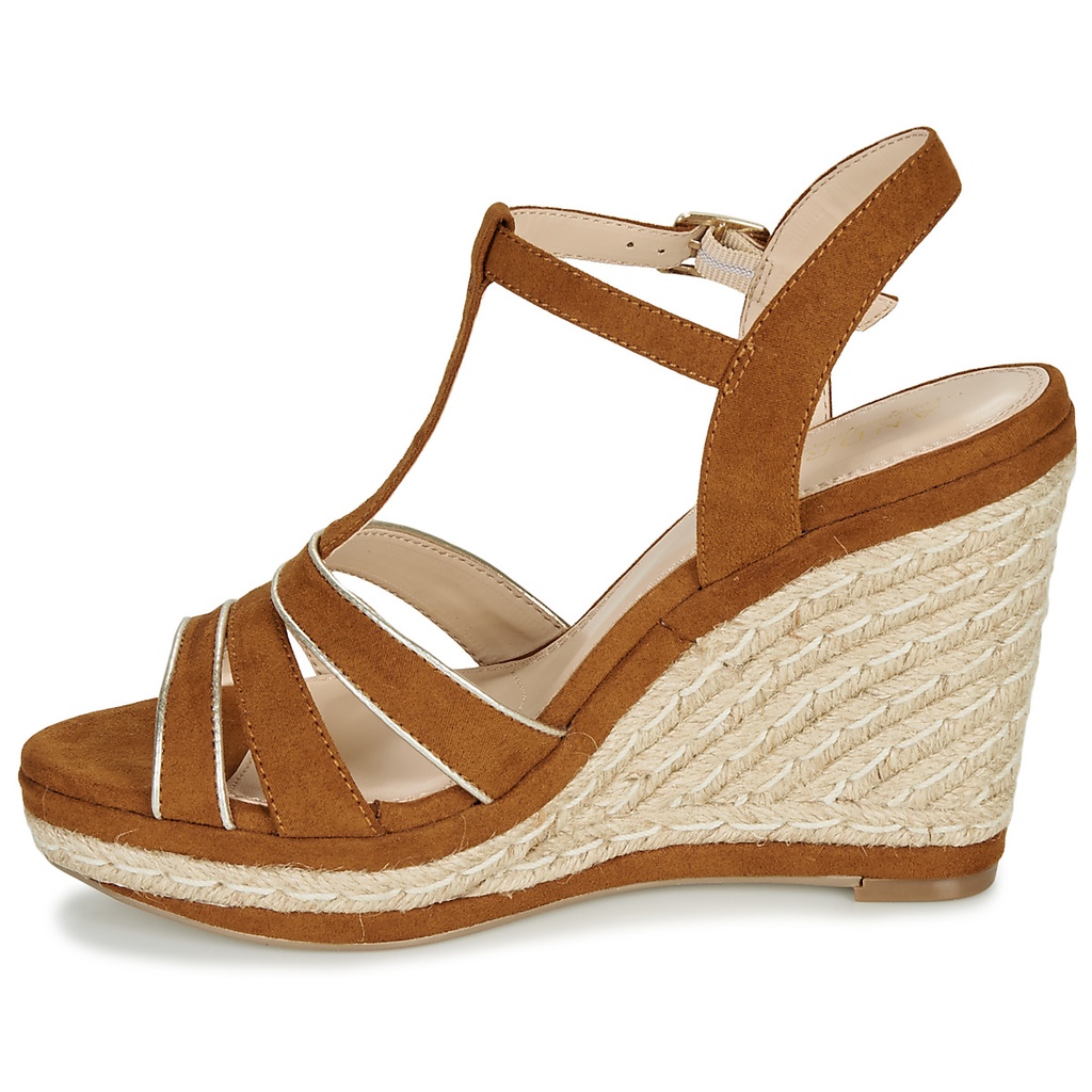 Andre Sandales
 Femme July Cuir Marron