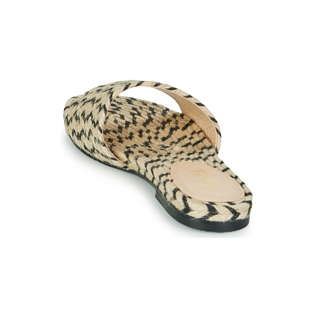 Andre Mules
 Pamilia Femme