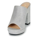 Andre  Sabots
 Melinda Femme