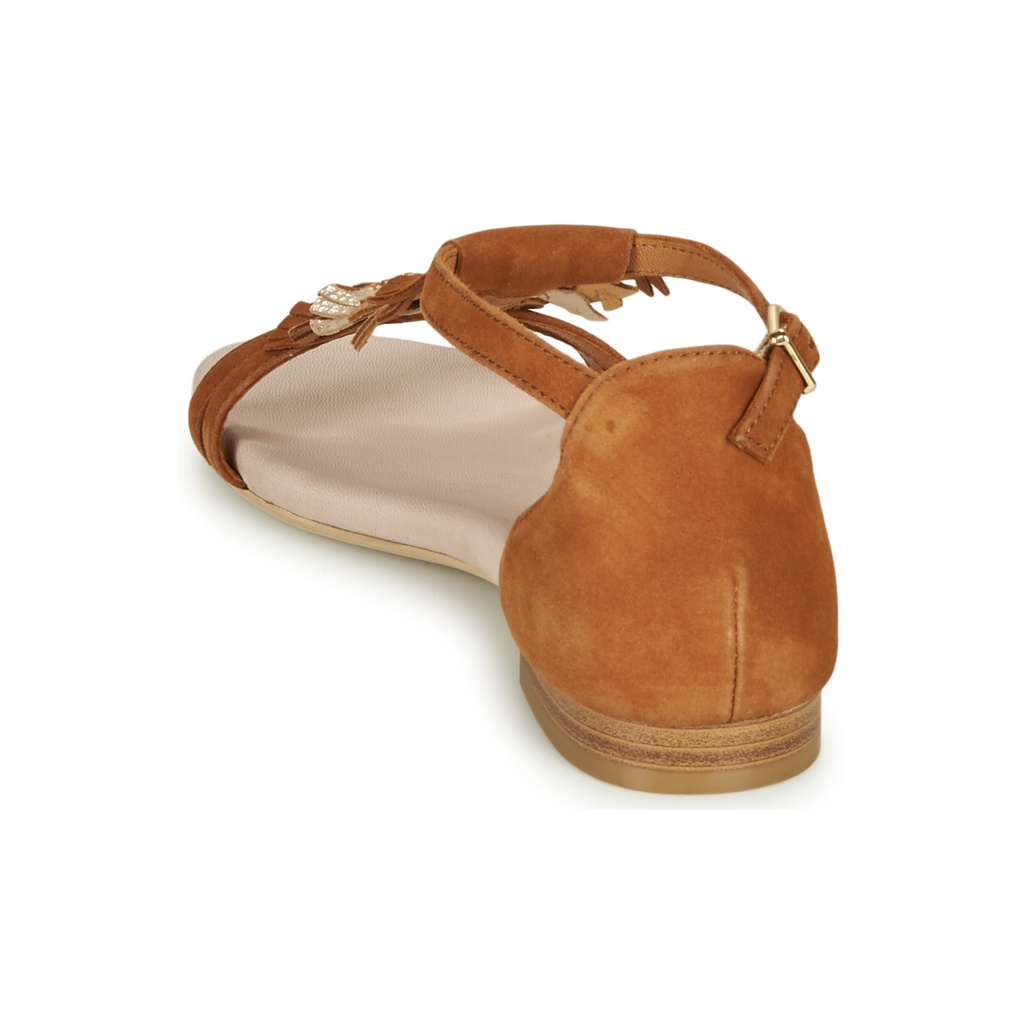 Andre Sandales
 Femme Briana Daim Marron