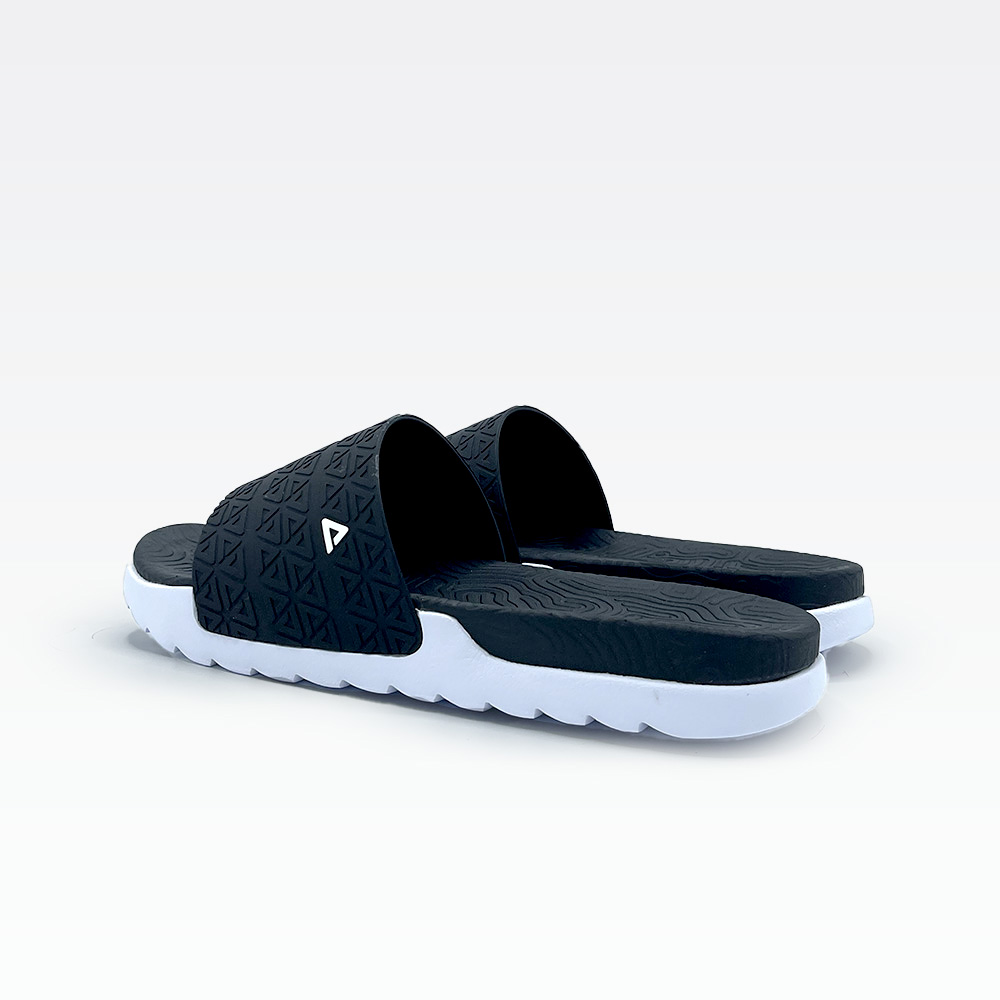 Peak Tachi Slippers White/Black