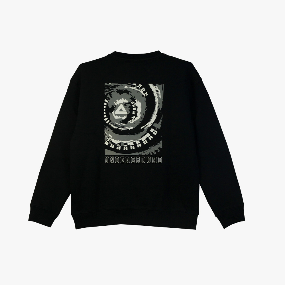 Peak Sweater Black