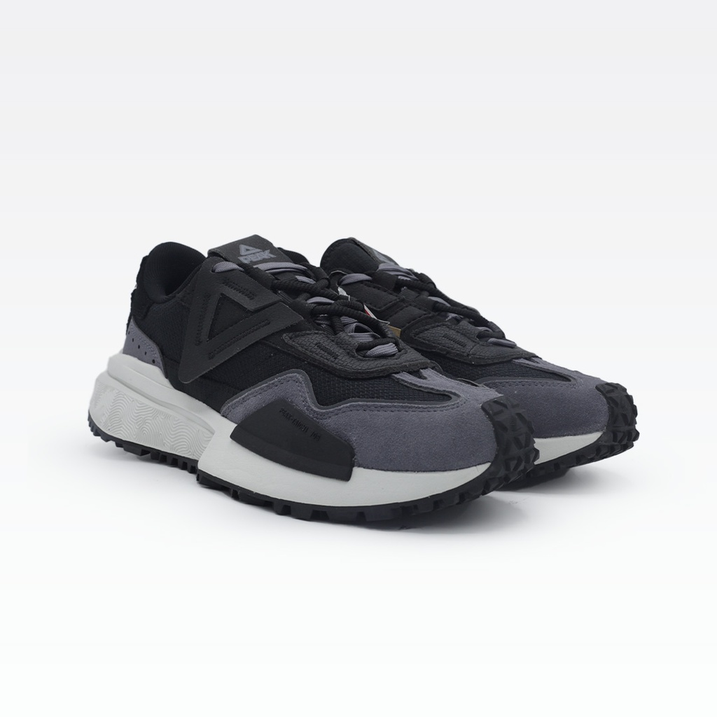 Peak Flair 2.0 Black/Paloma Ash